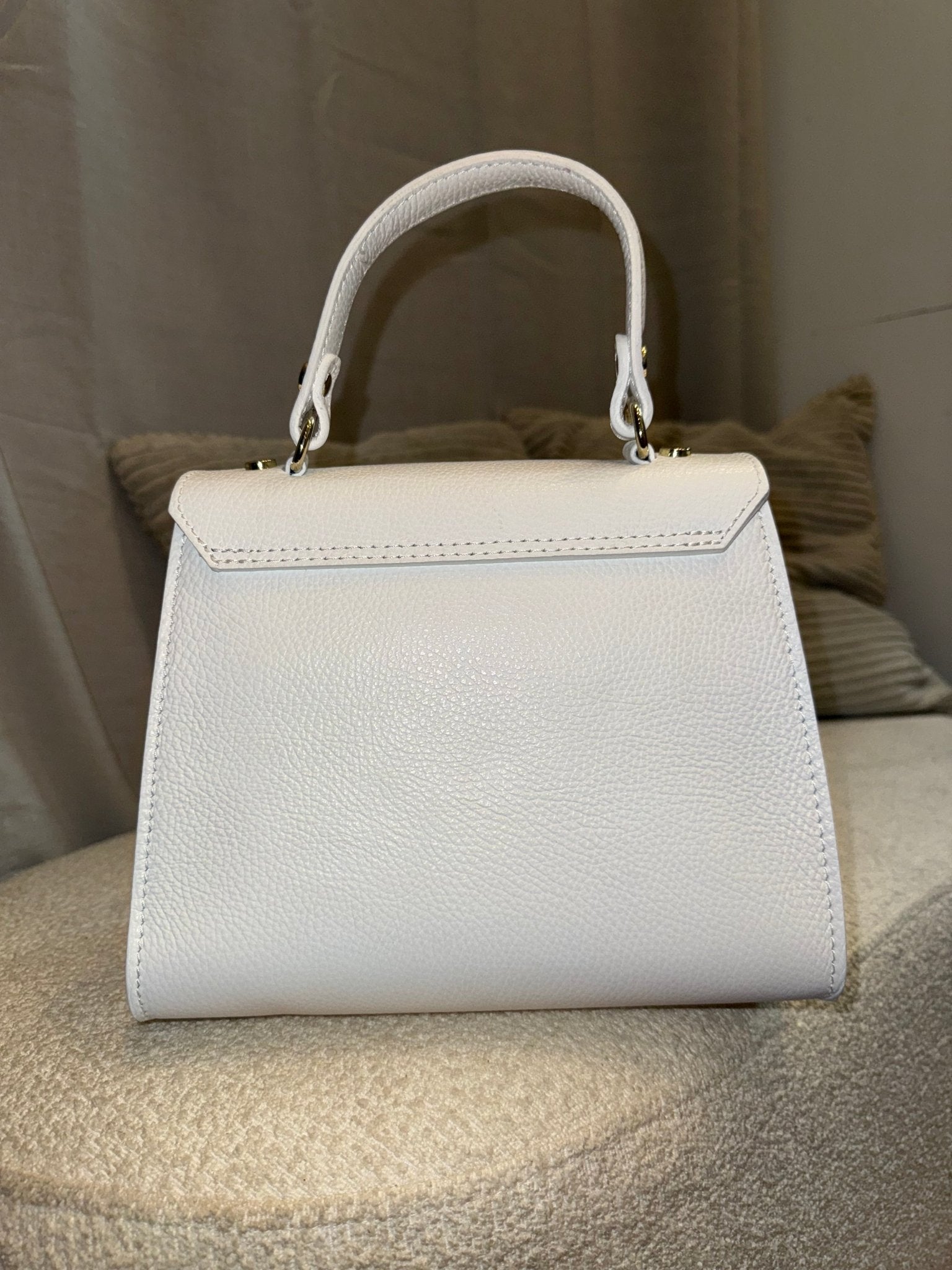 Basics Ledertasche