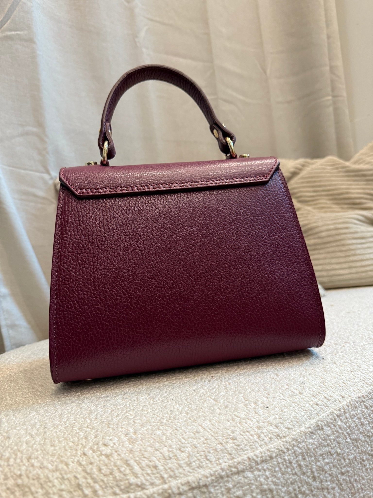 Basics Ledertasche