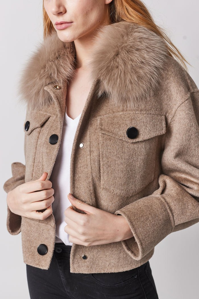 Camélia Col Doux Jacke