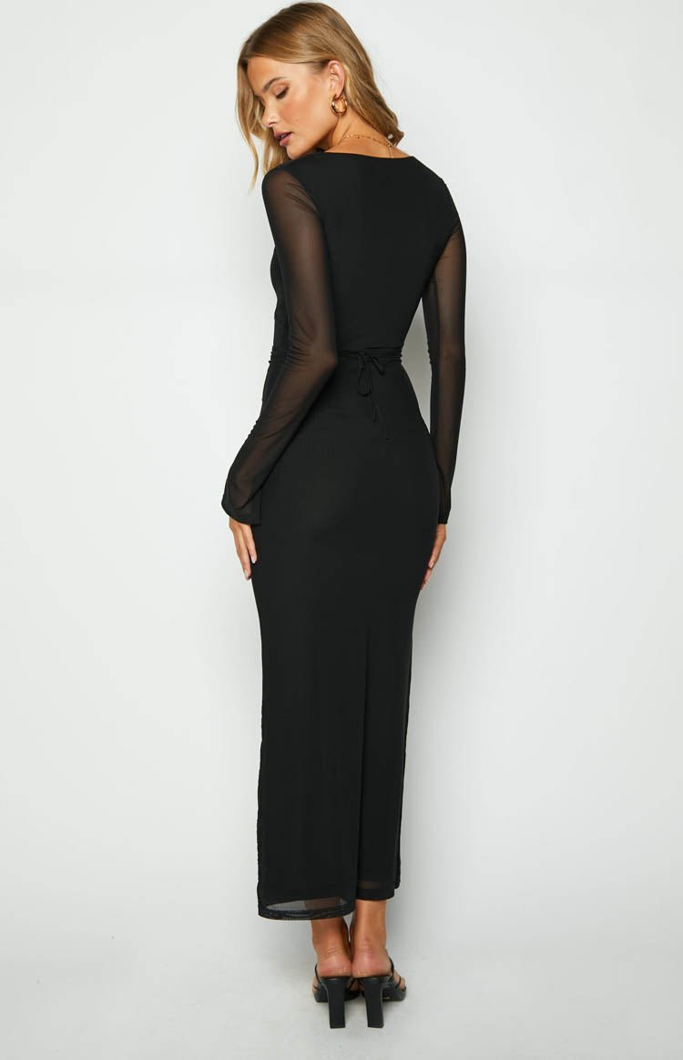 LÁ BELLE  Seraphie Deep Maxi Dress