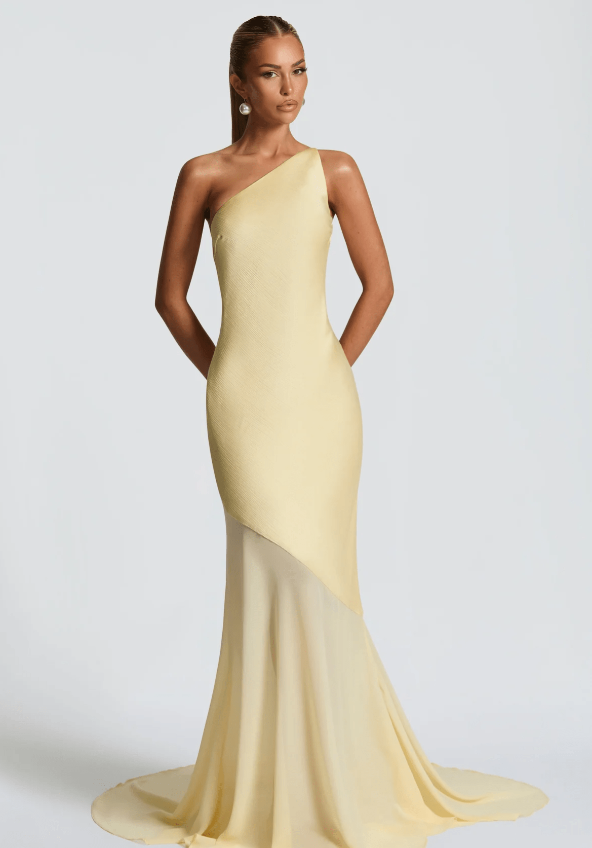 LÁ BELLE Aléthea Asym Maxi Dress