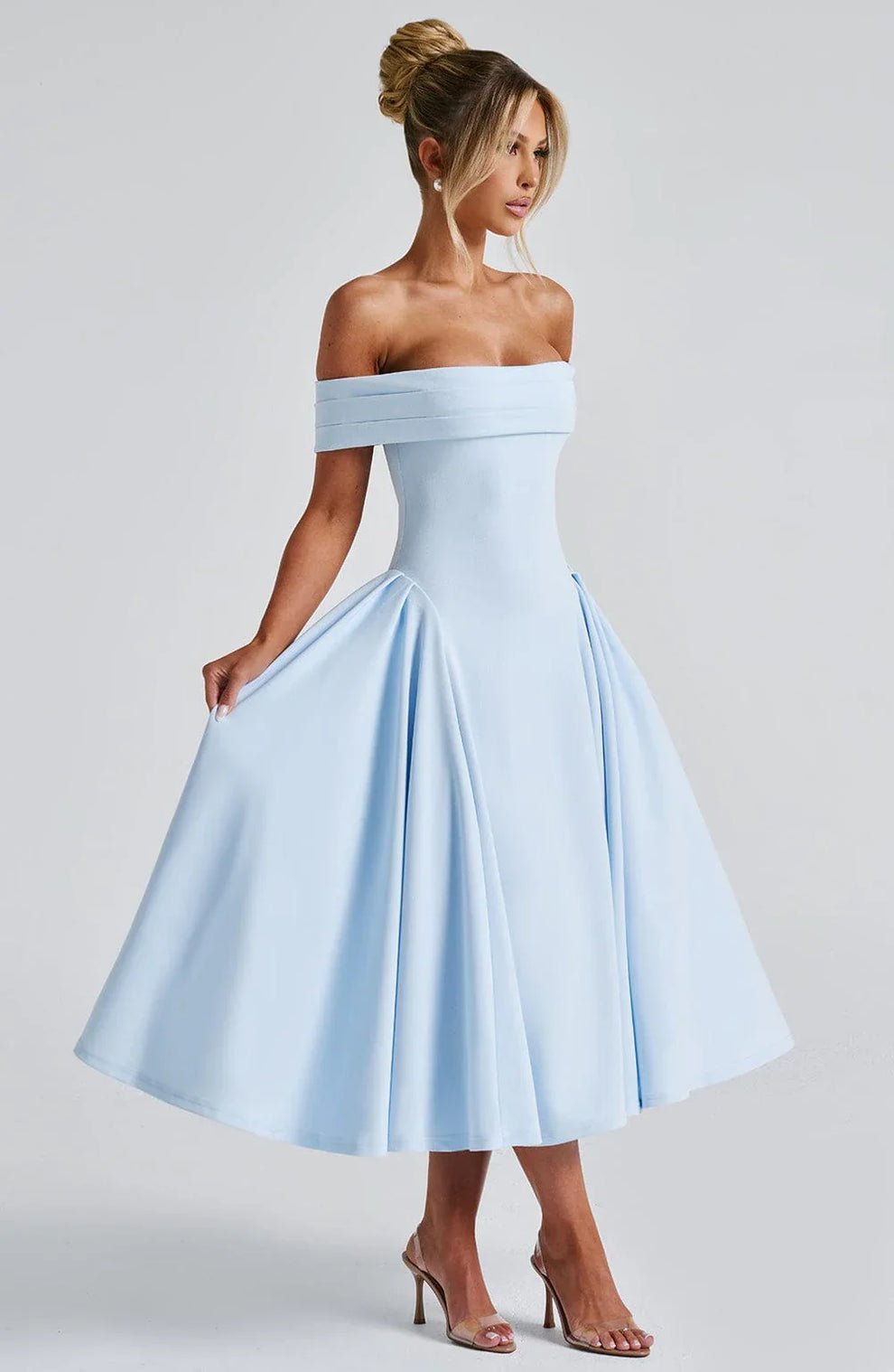 Velnoir™ Amour d'Azur Midi Dress