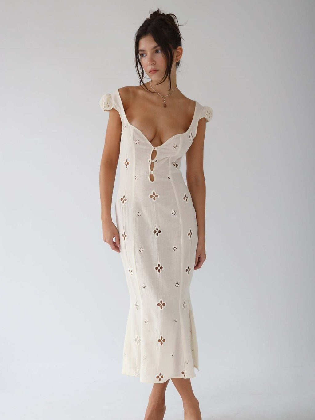 LÁ BELLE Isola Linen-Blend Dress