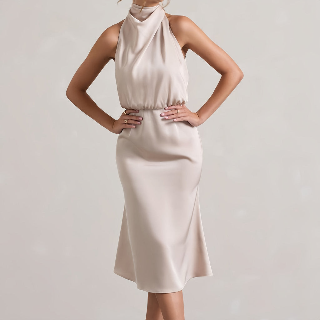 LÁ BELLE Lumiére Sablé Maxi Dress