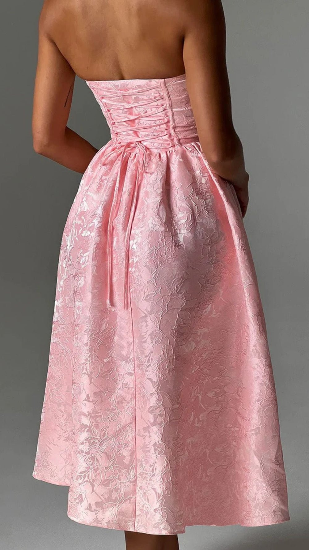 Velnoir™ Lysandra Jaquard Midi Dress